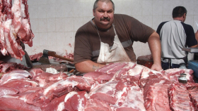 Эксперты разошлись в прогнозах по поводу цен на мясо в РФ